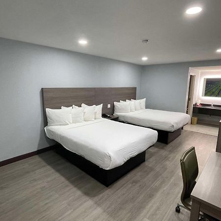 ชัวร์สเตย์ โฮเต็ล บาย เบสต์เวสเทิร์น ชิลเดรส Hotel ภายนอก รูปภาพ